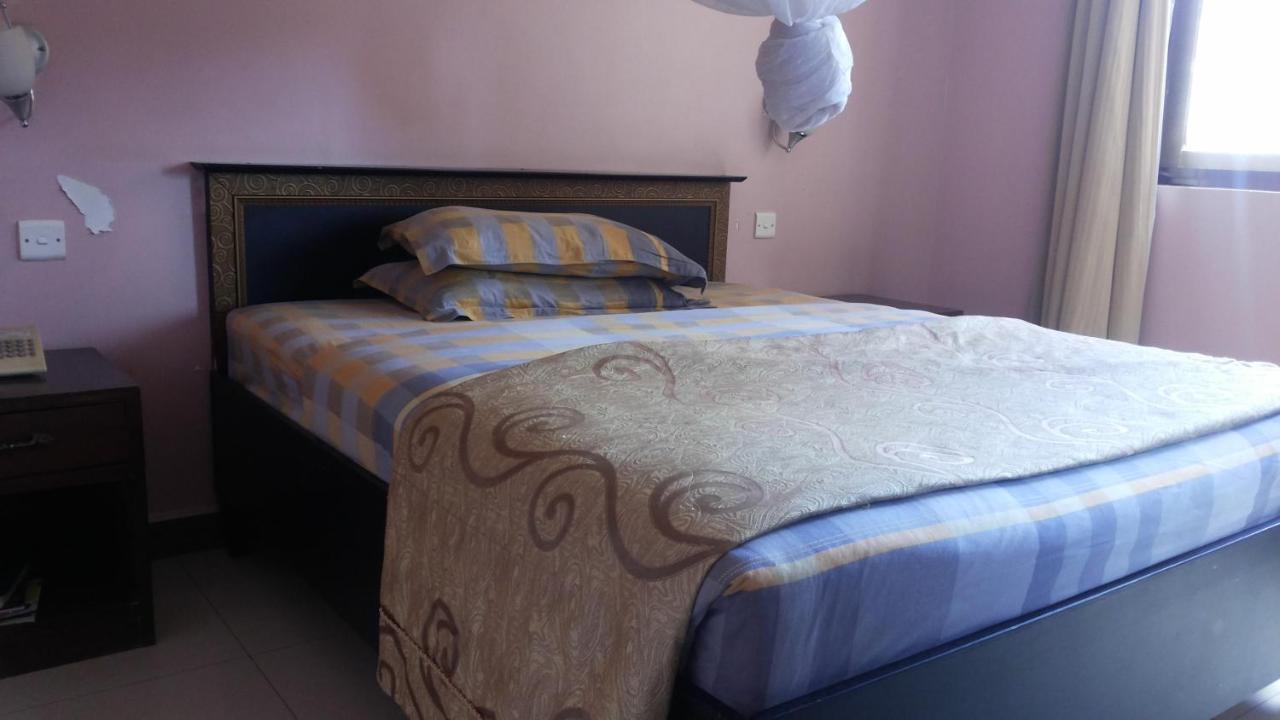 Palema Crown Hotel Gulu Ngoại thất bức ảnh