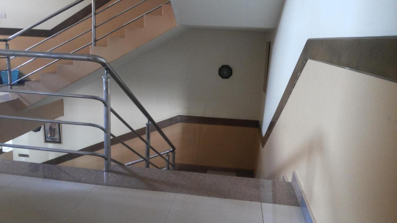 Palema Crown Hotel Gulu Ngoại thất bức ảnh