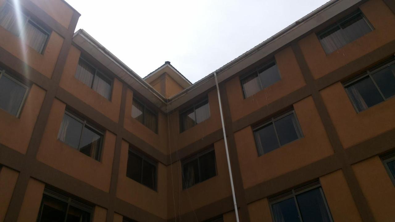 Palema Crown Hotel Gulu Ngoại thất bức ảnh