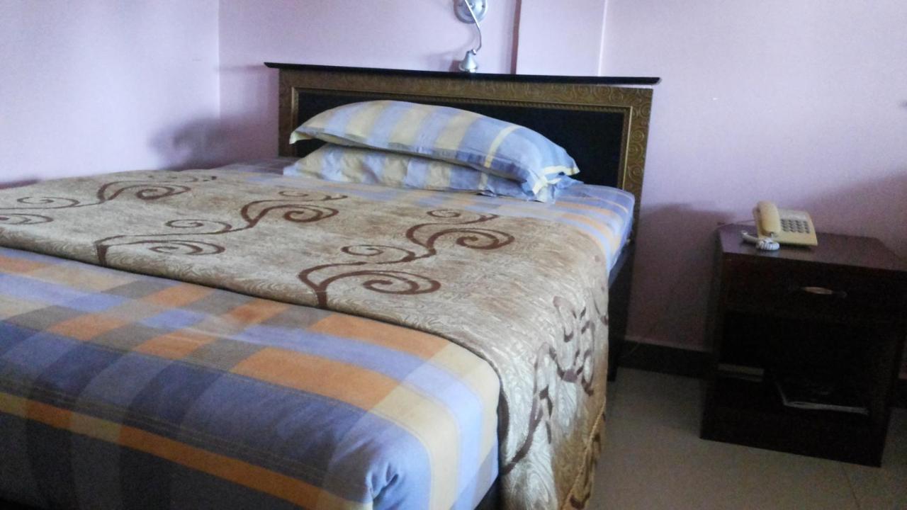 Palema Crown Hotel Gulu Ngoại thất bức ảnh