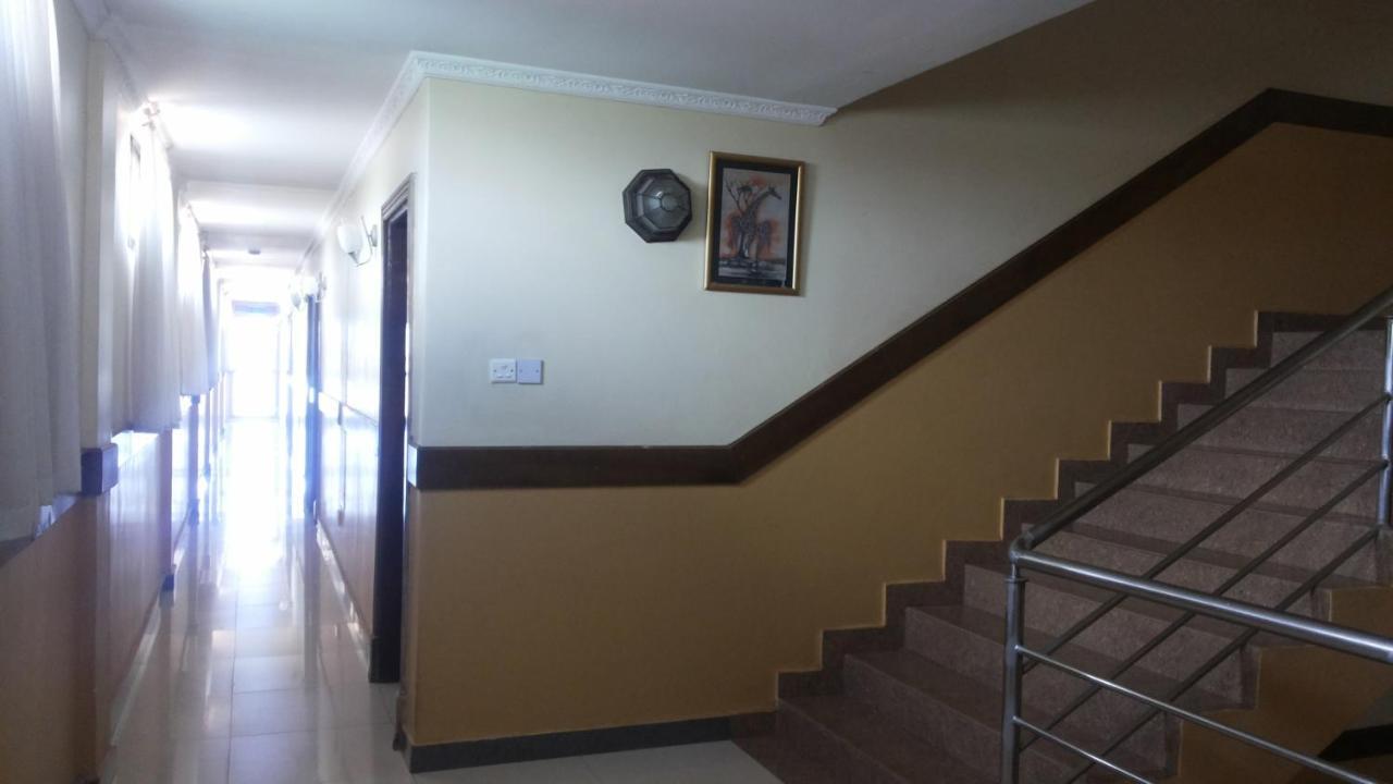 Palema Crown Hotel Gulu Ngoại thất bức ảnh